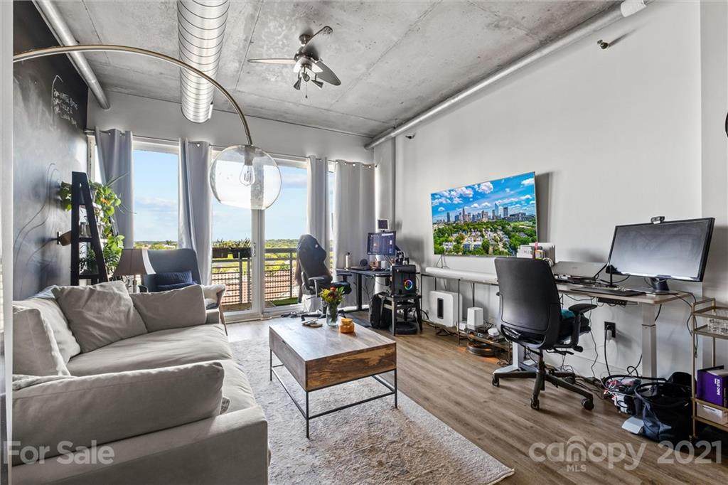 505 6th Street - Photo 1