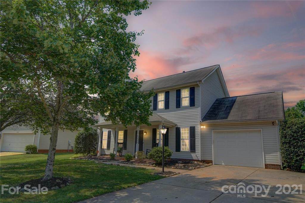 4119 Huntmeadow Drive - Photo 1