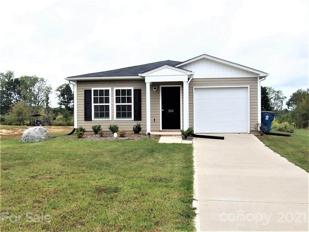 205 Autumn Woods Drive - Photo 1