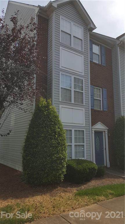 9907 Treeside Lane - Photo 1