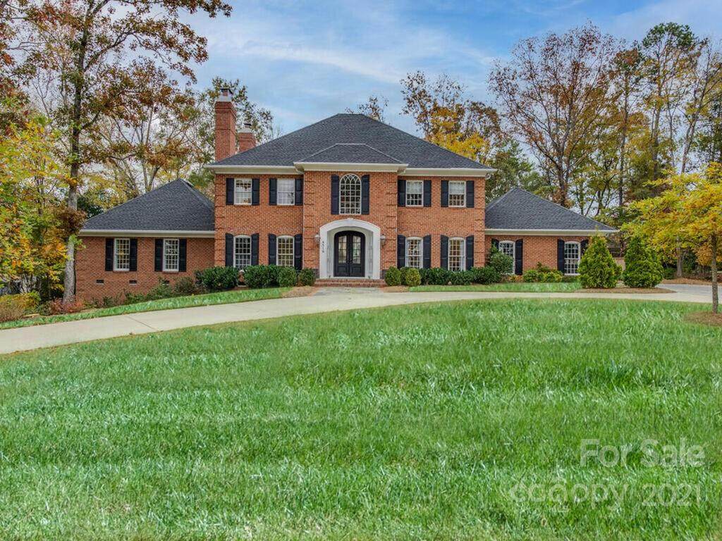 4519 Parview Drive - Photo 1