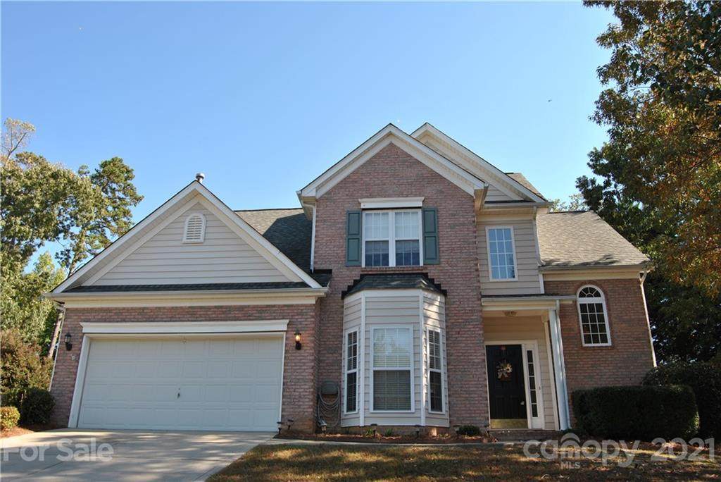 421 Riverfront Parkway - Photo 1