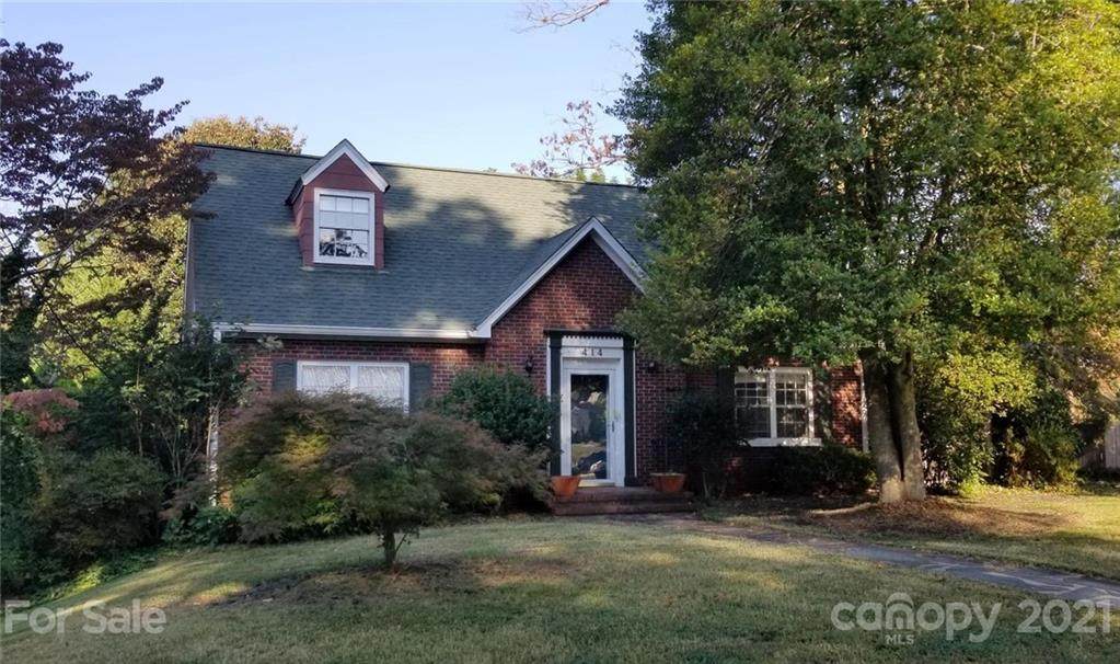 414 Main Avenue - Photo 1