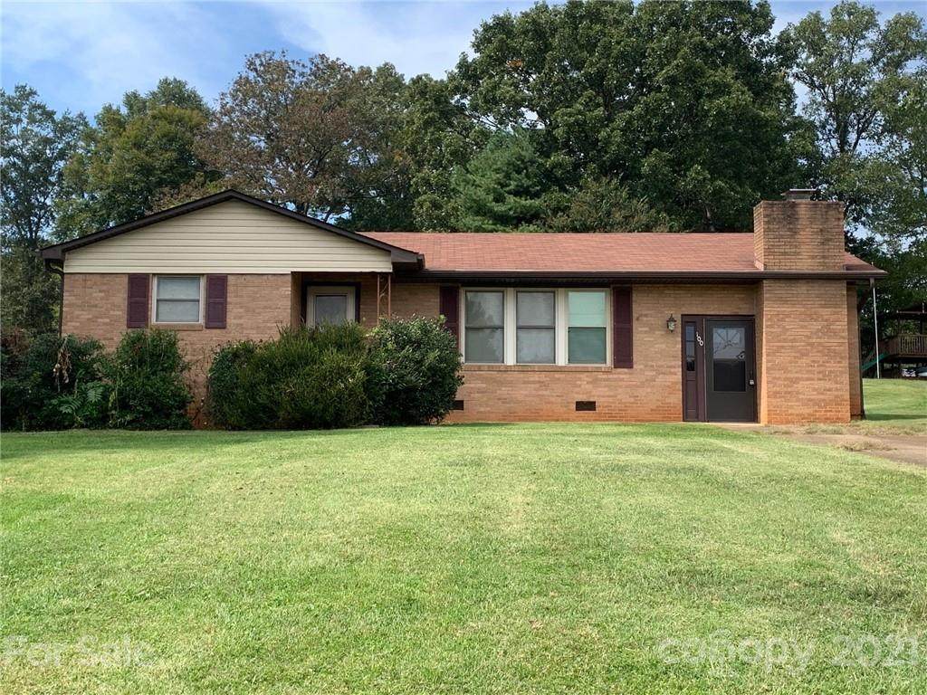 100 Maplewood Drive - Photo 1