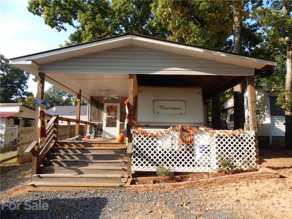 208 Lake Tillery Trail - Photo 1