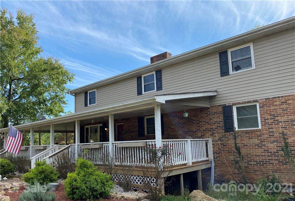 444 Biggerstaff Loop - Photo 1