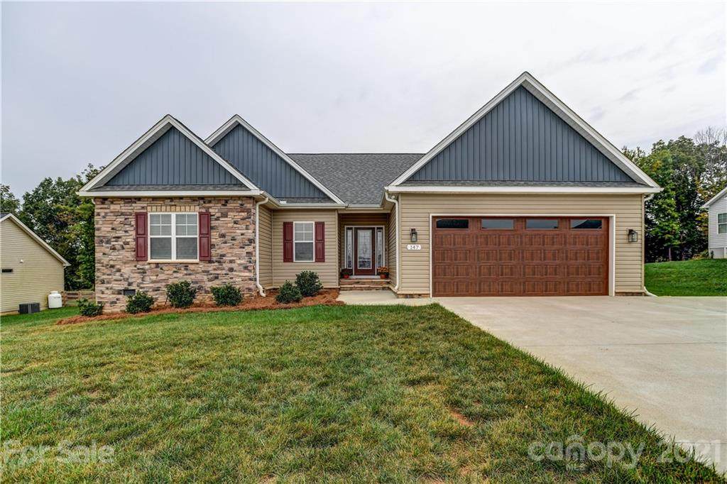 147 Greythorn Drive - Photo 1