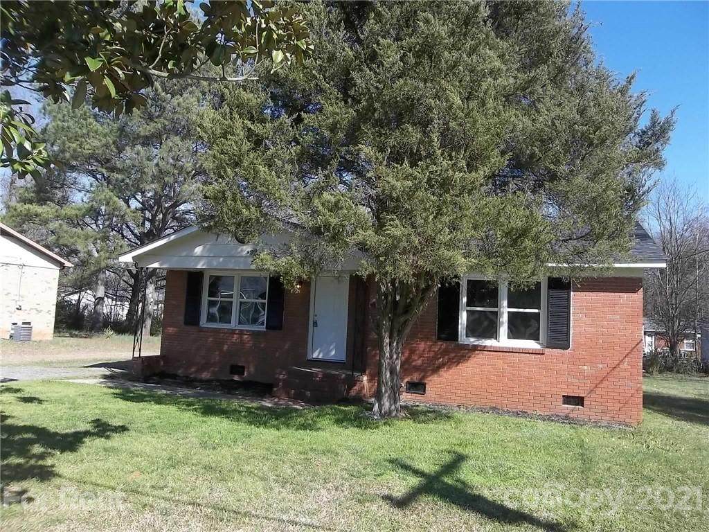 9524 Trinity Road - Photo 1