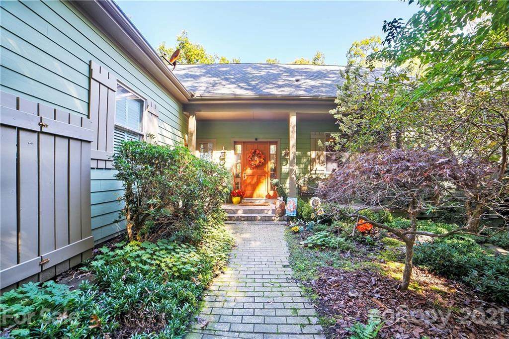 856 Soquili Drive - Photo 1