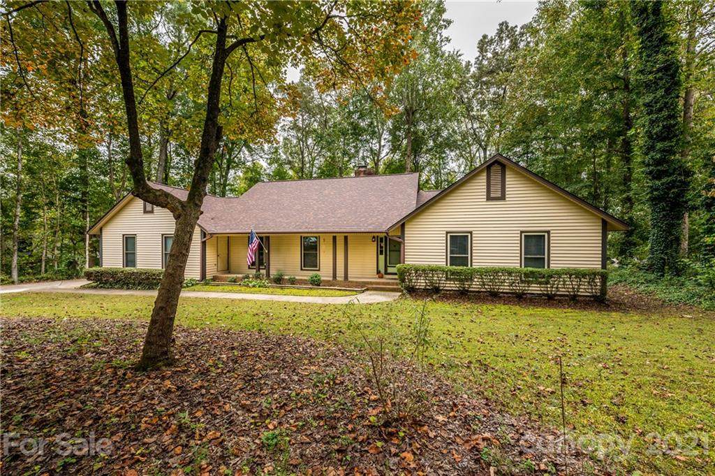 132 Scalybark Trail - Photo 1