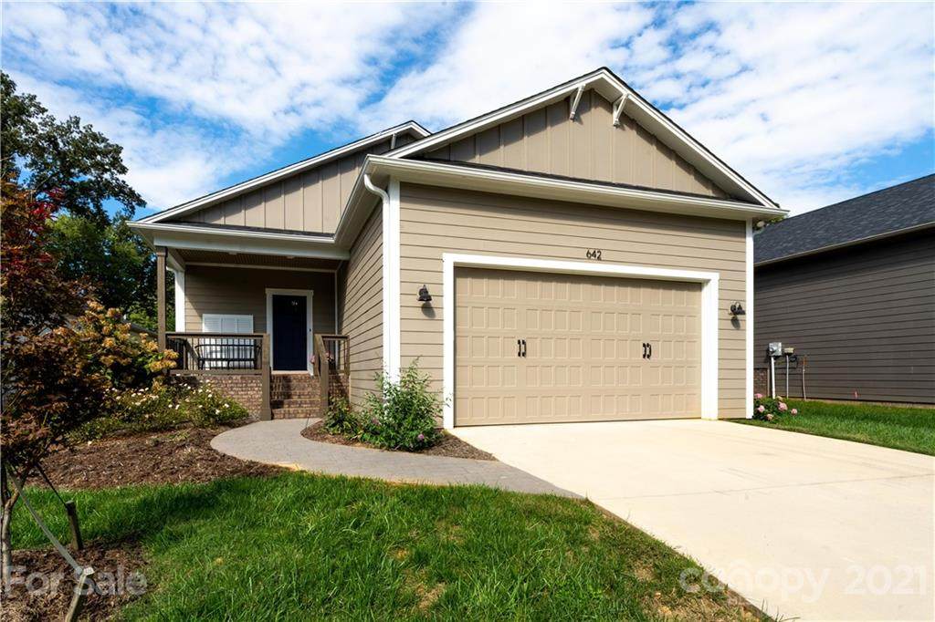 642 13th Avenue Place - Photo 1