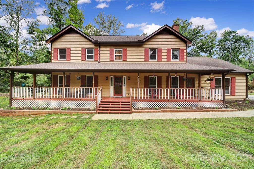 5427 Birchhill Road - Photo 1