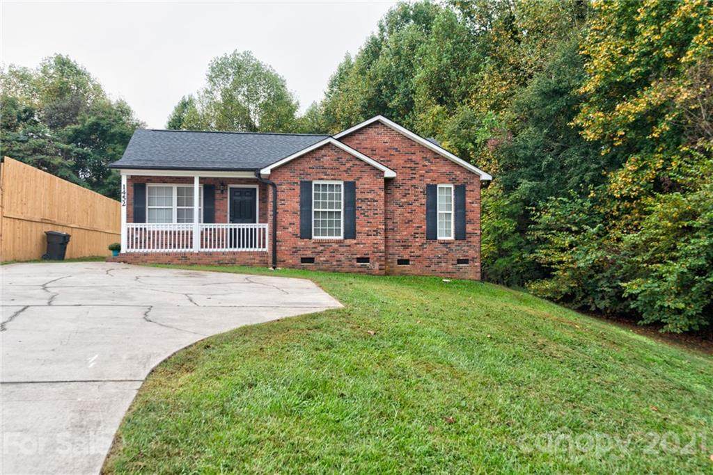 1452 Main Street - Photo 1