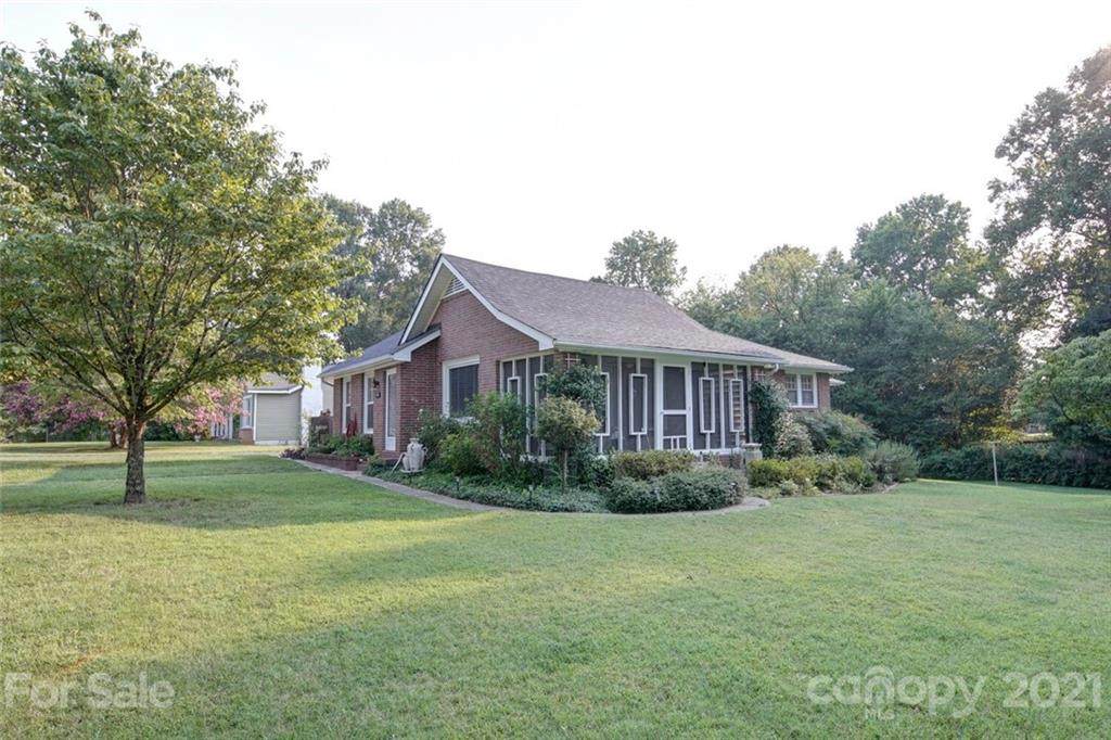 1302 Lowrance Avenue - Photo 1