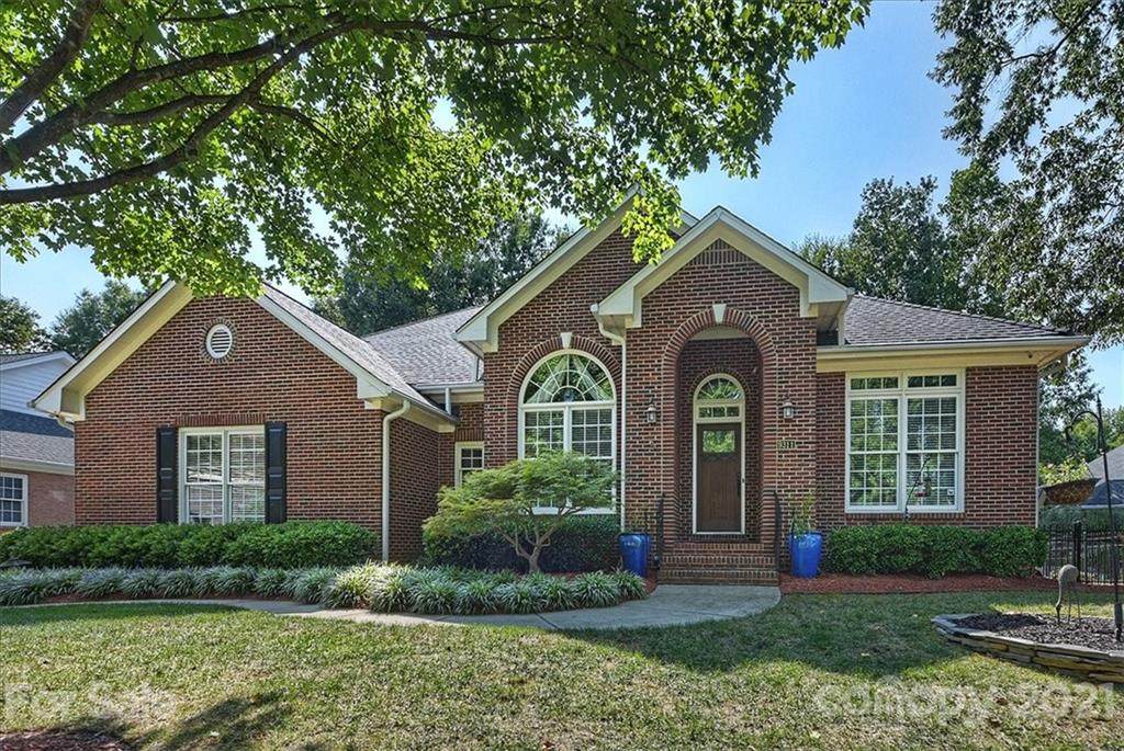 9311 Briarwick Lane - Photo 1