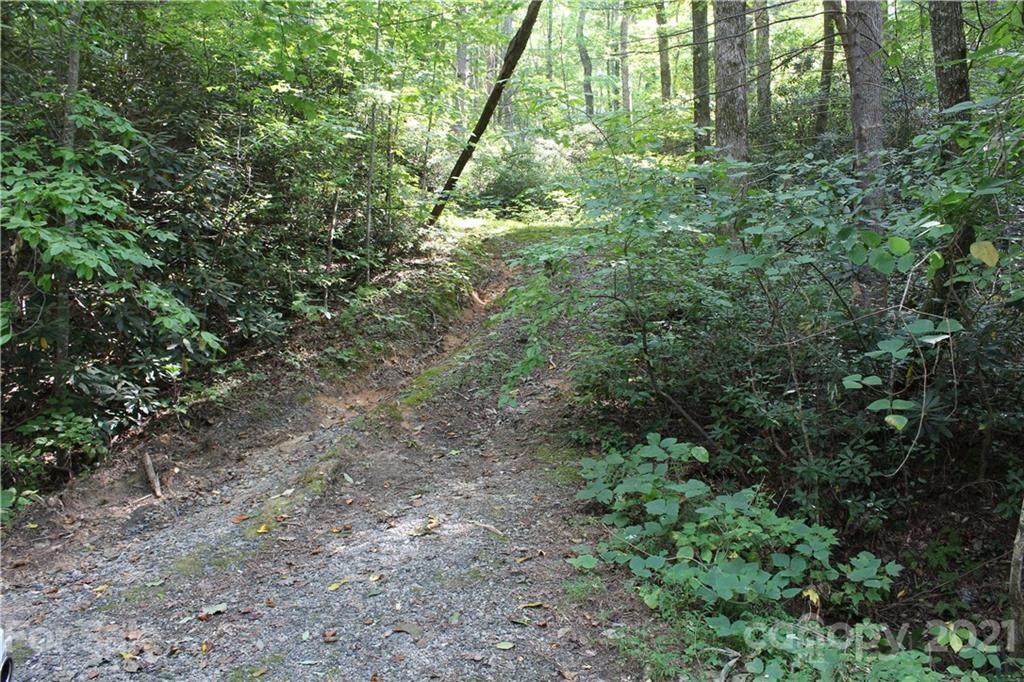 000 Chimney Cliffs Drive - Photo 1
