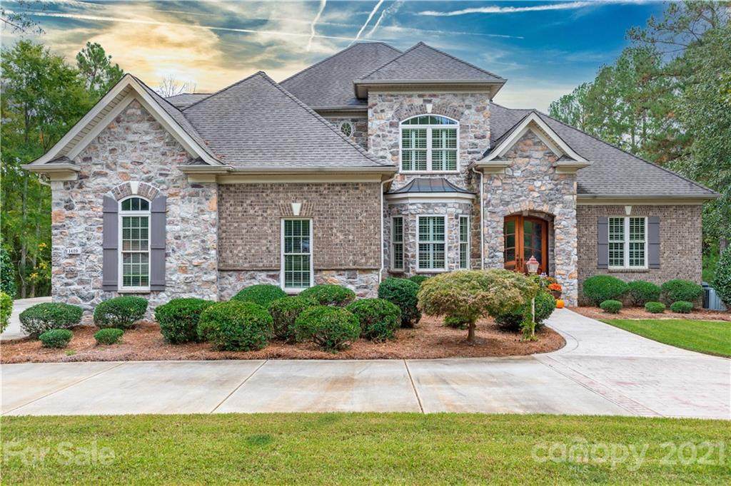 1429 Ridgewood Drive - Photo 1