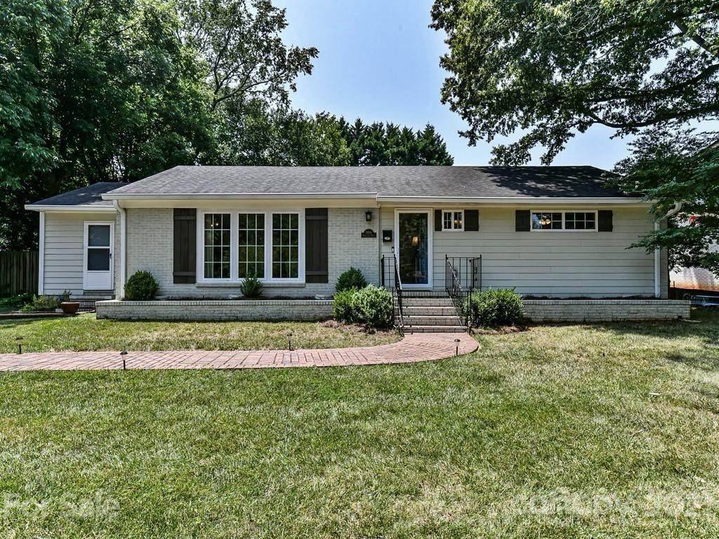 5814 Murrayhill Road - Photo 1