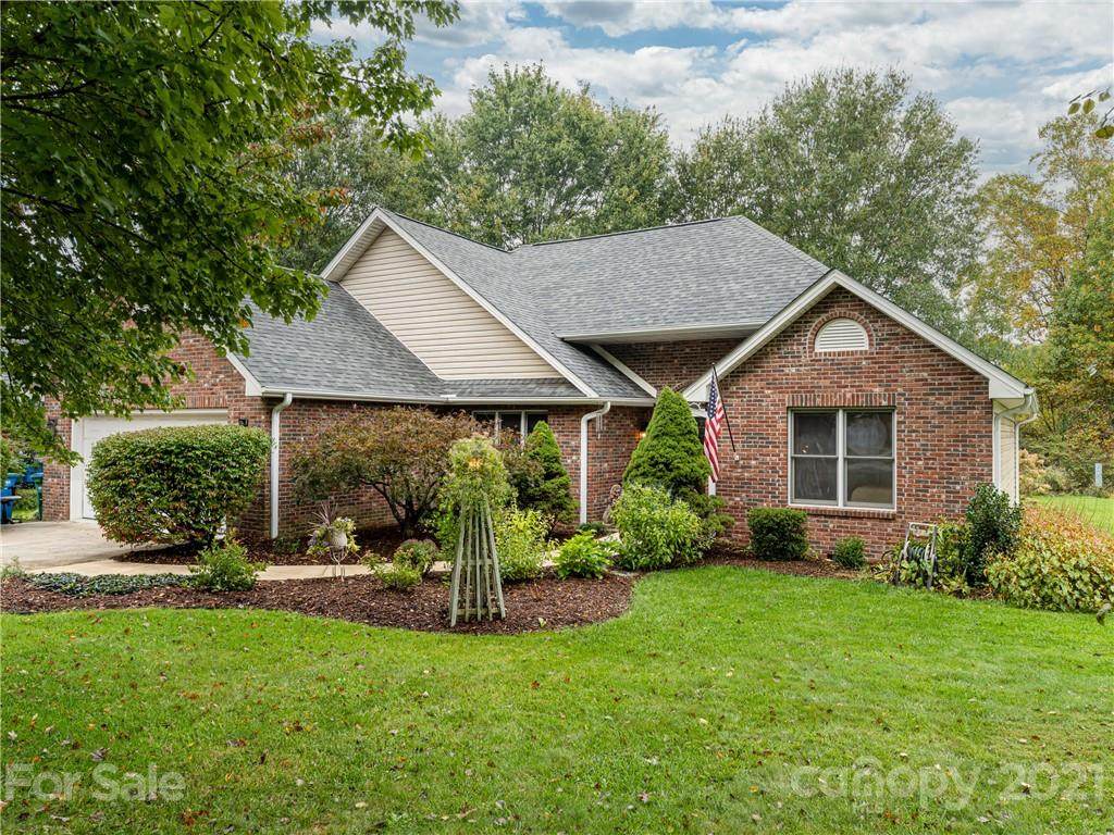 5 Springfield Way - Photo 1