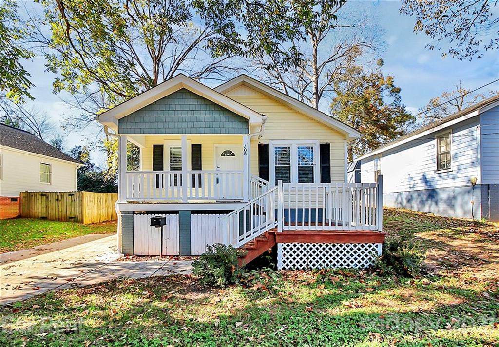 105 Oak Street - Photo 1