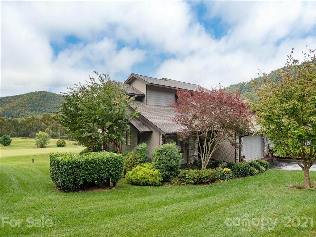 38 La Vista Drive - Photo 1