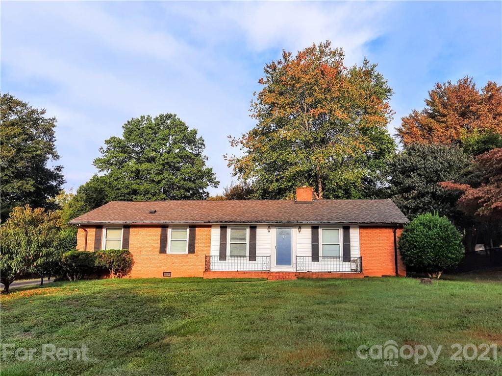102 Rock Creek Drive - Photo 1