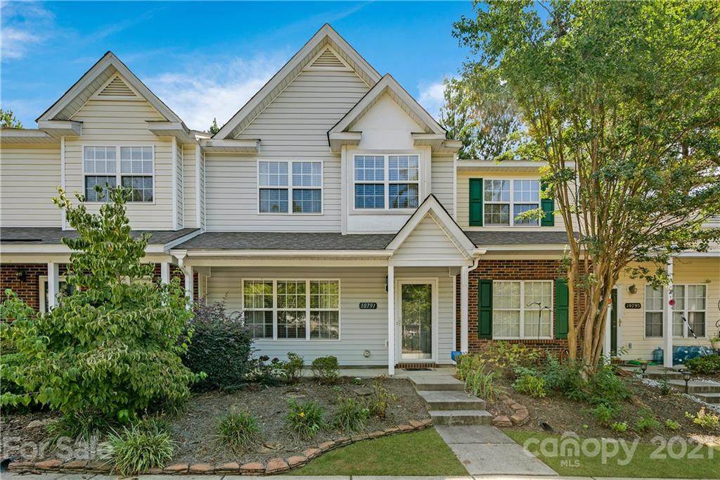 10791 Holly Ridge Boulevard - Photo 1