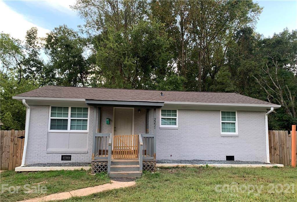 2231 Longleaf Drive - Photo 1
