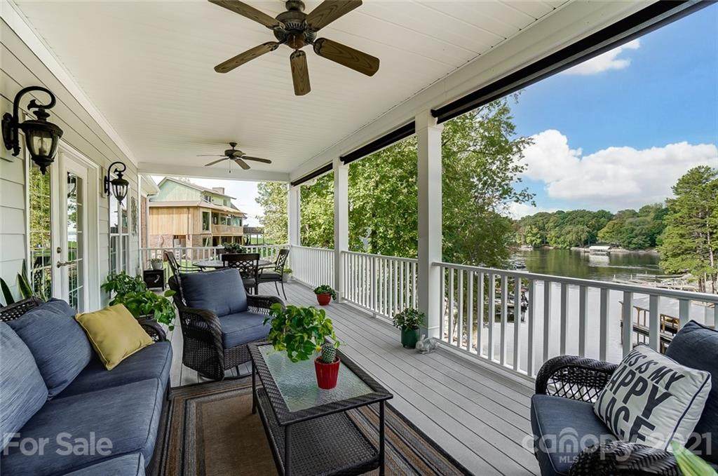 252 Greenbay Road - Photo 1