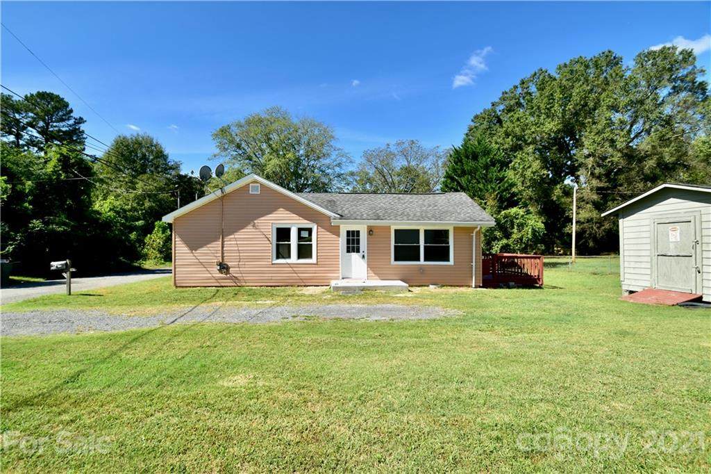 1404 John Avenue - Photo 1