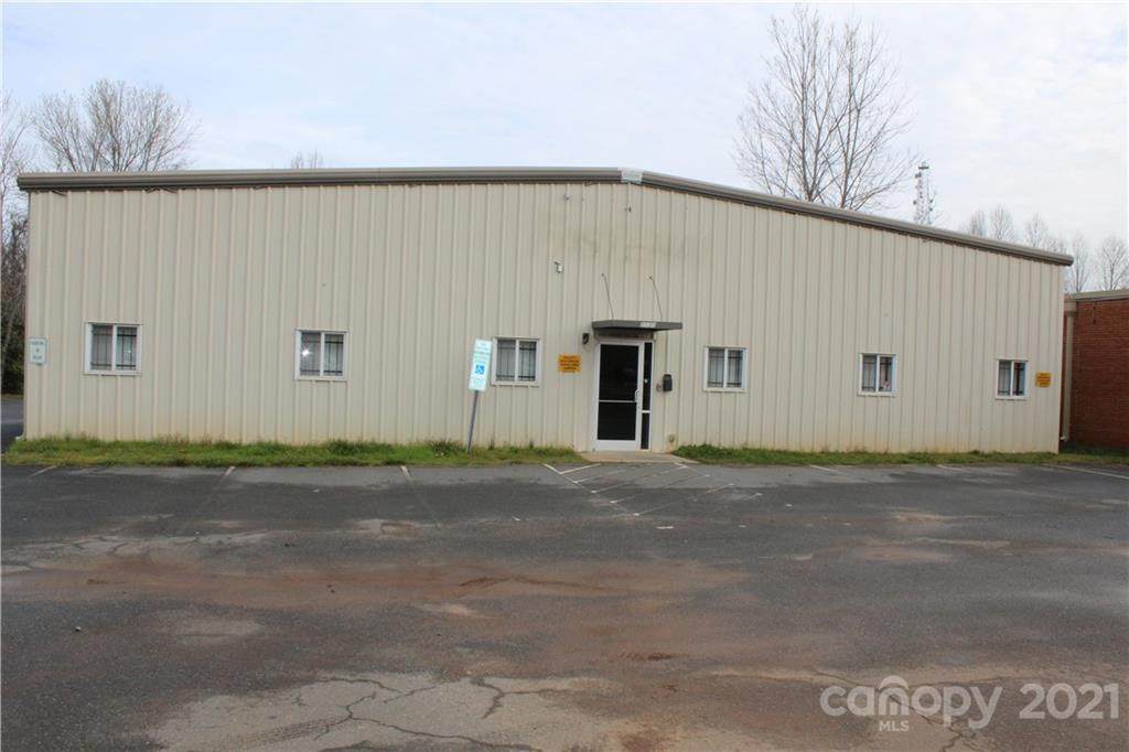 2130 Wilkinson Boulevard - Photo 1