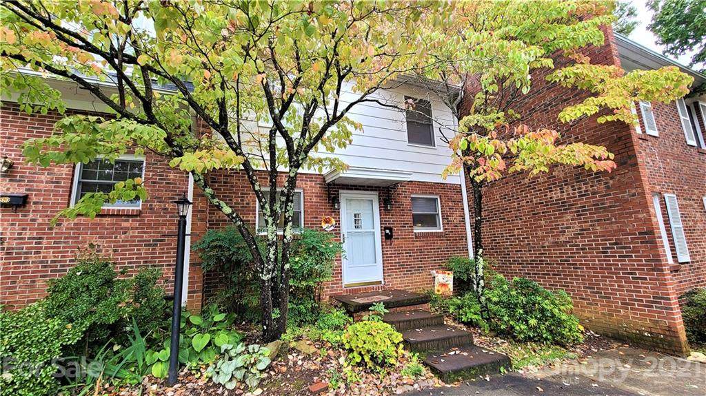 1407 Kensington Road - Photo 1