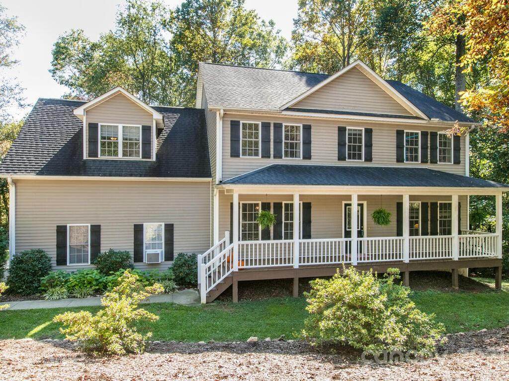 316 Forest Place - Photo 1