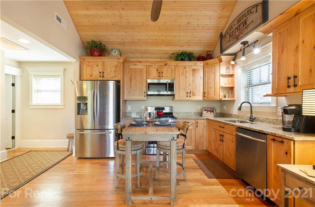 41 Mildred Avenue - Photo 1
