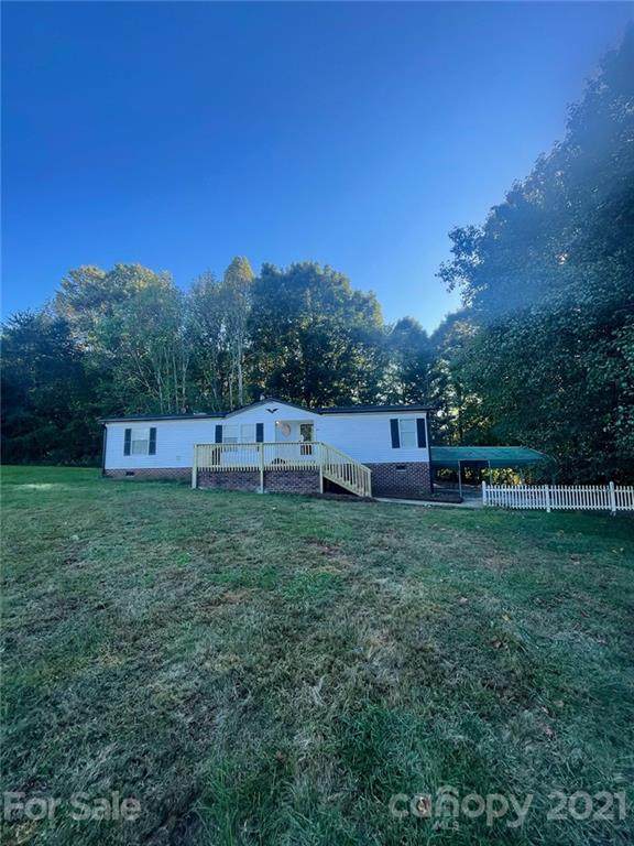 1009 Trinity Drive - Photo 1