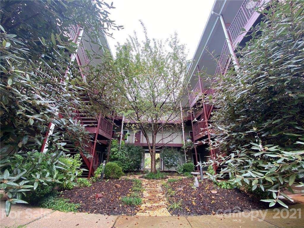 64 Clingman Avenue - Photo 1