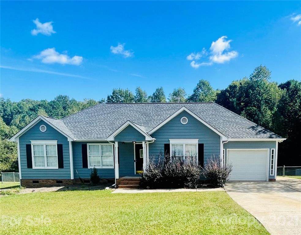 512 Basswood Way - Photo 1