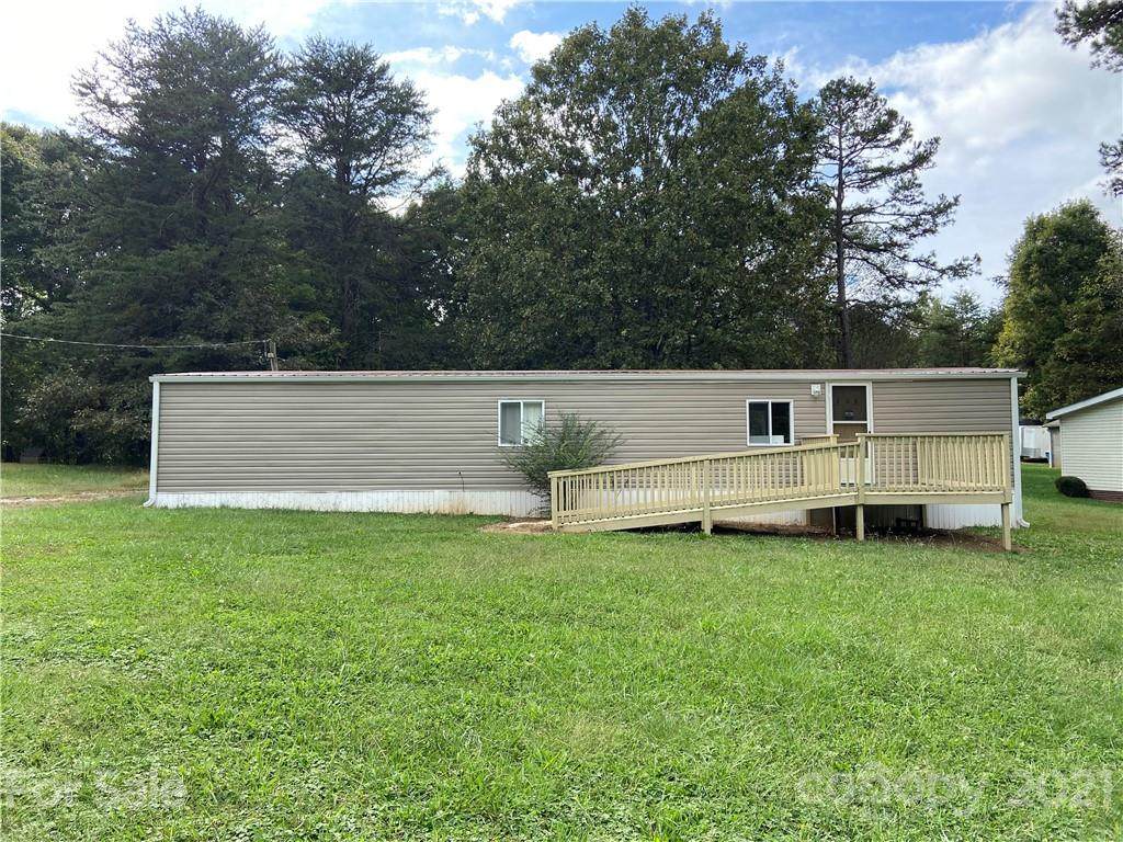 208 Jasmine Circle - Photo 1