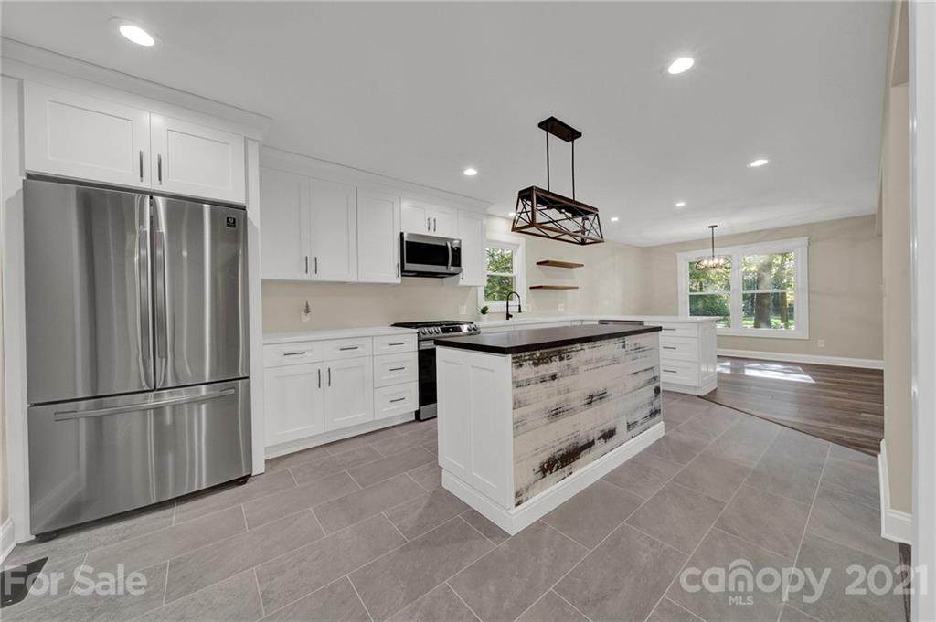 530 Victoria Drive - Photo 1