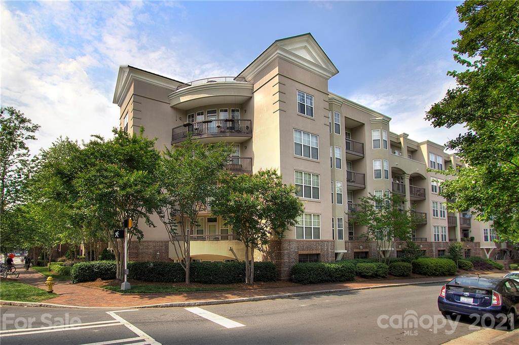 405 7th Street - Photo 1