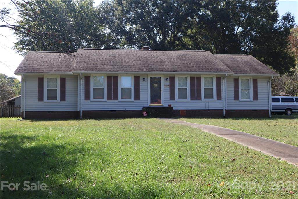 4400 Creemore Drive - Photo 1