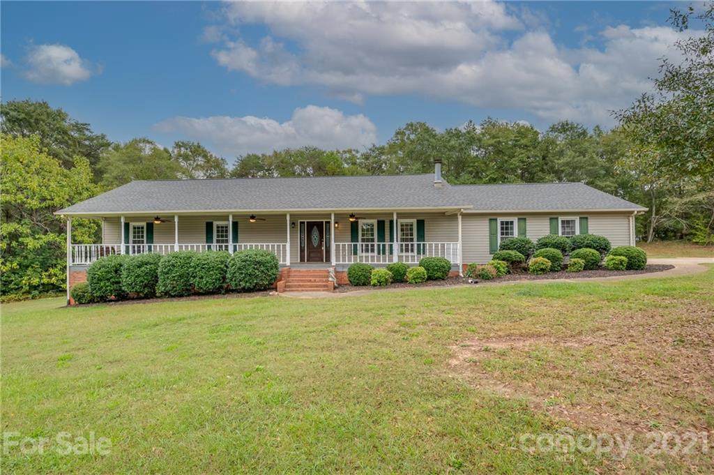 208 Radford Road - Photo 1