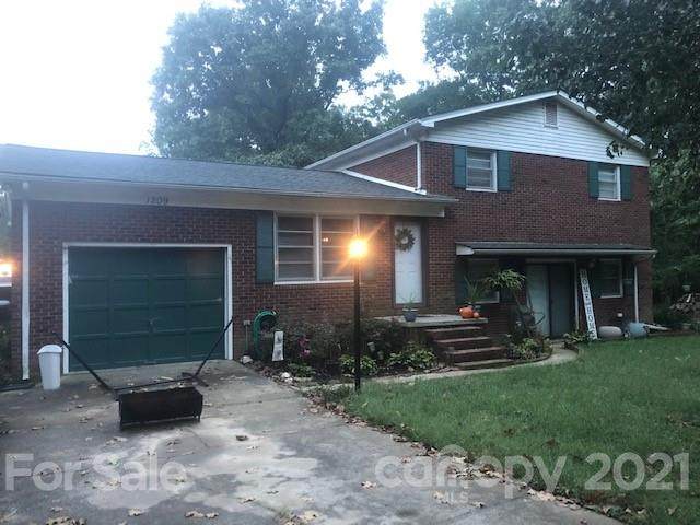 1209 Springhaven Circle - Photo 1