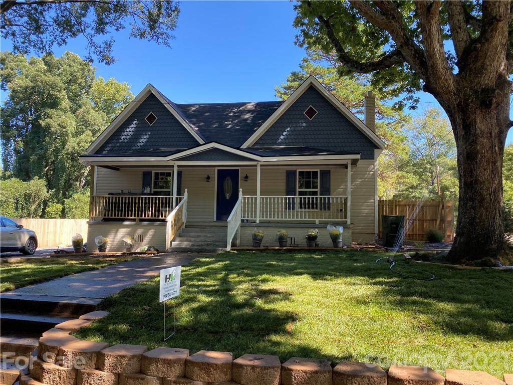 320 Catawba Avenue - Photo 1