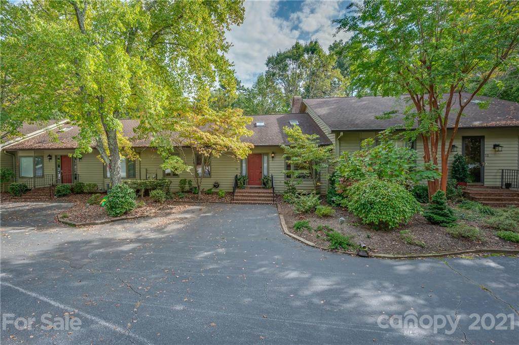 33 Hunting Country Trail - Photo 1