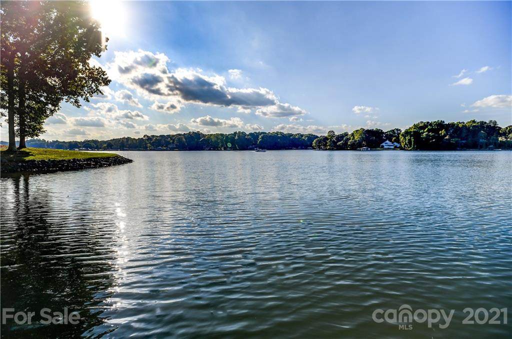 302 Marietta Road - Photo 1