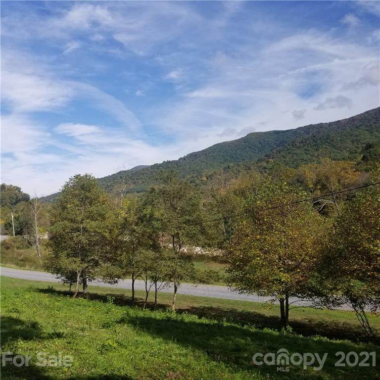 826 Riverview Road - Photo 1