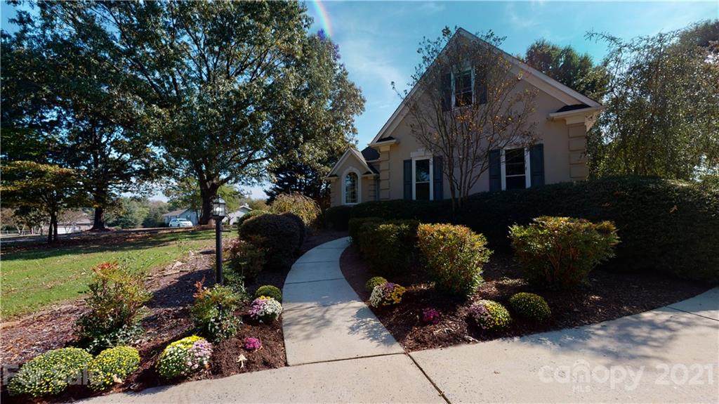2922 James Hamilton Road - Photo 1
