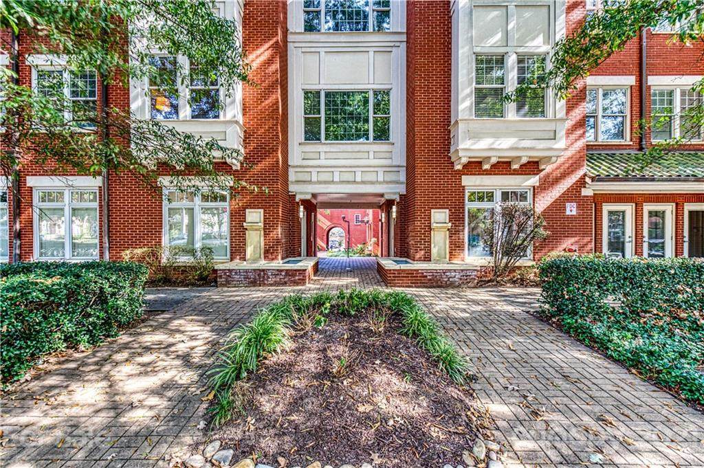 400 Clarice Avenue - Photo 1