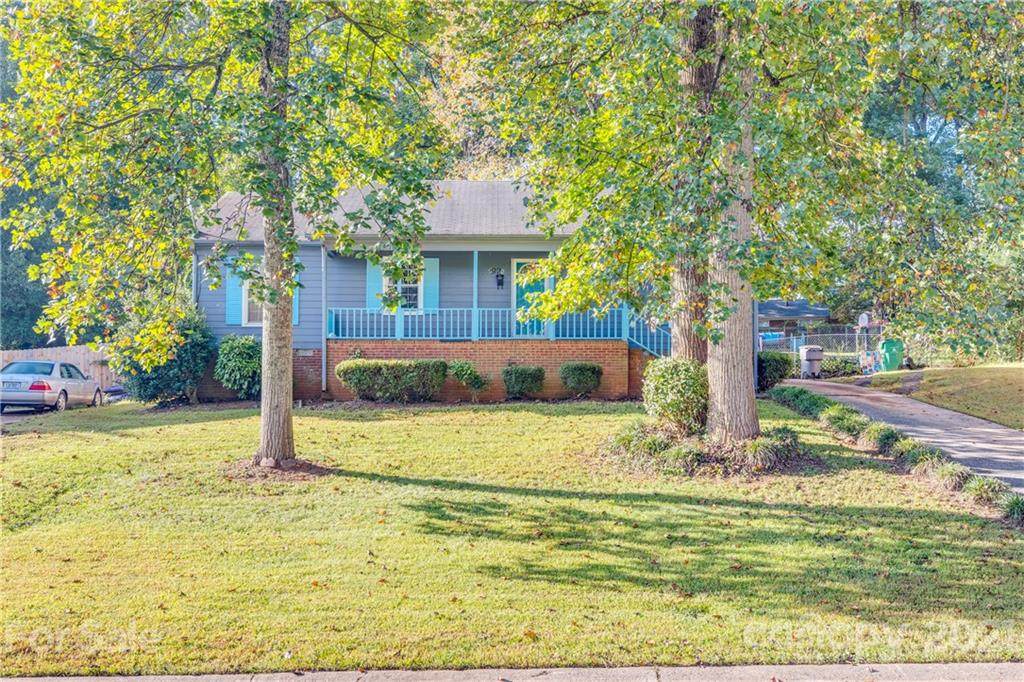 4926 Delivau Drive - Photo 1